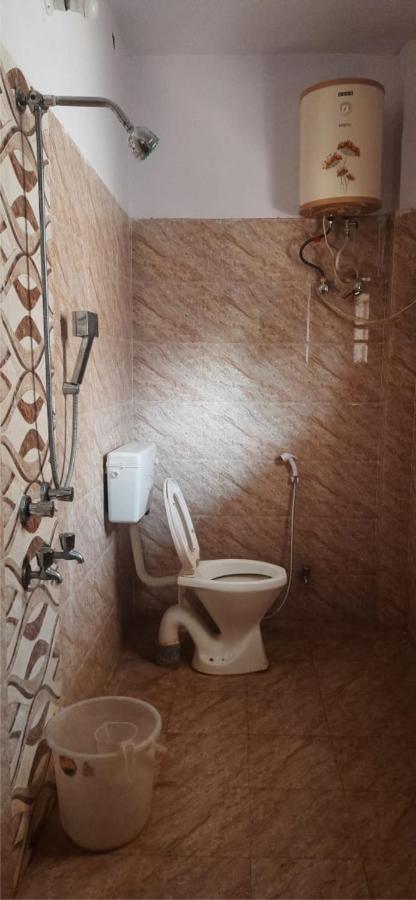 Anh Hotel Lucknow Zewnętrze zdjęcie